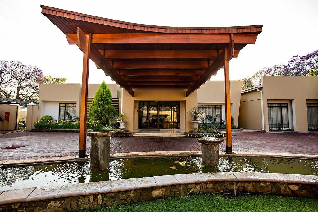 Mavuta Manor Hotell Polokwane Exteriör bild